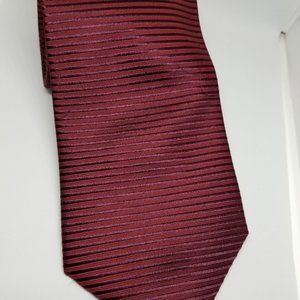 Mens Burgundy Claiborne 100% Silk Tie
